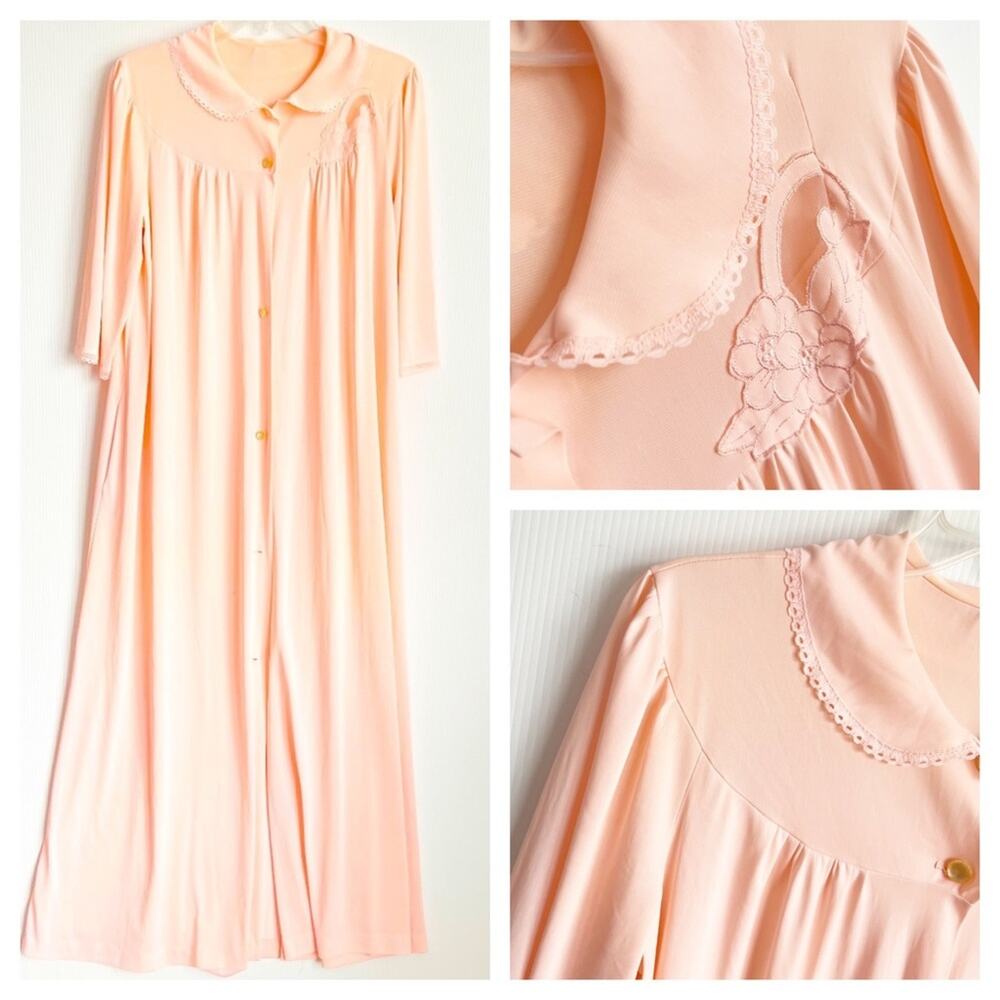 Vintage 70s Lorraine Nylon Full Length House Coat Nightgown Peach Floral Small